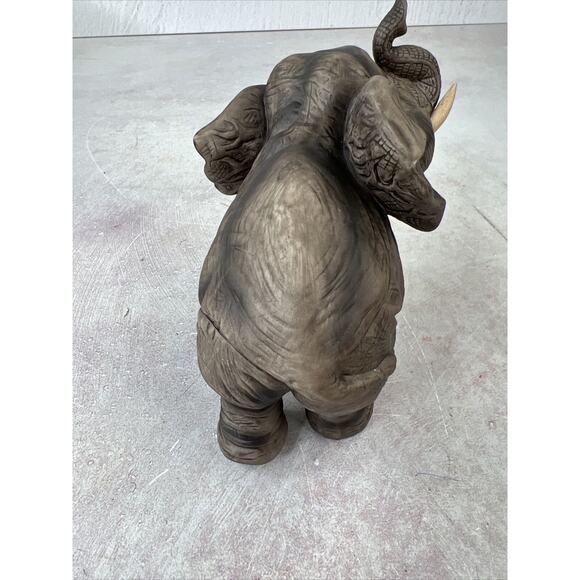 Vintage‎ Adorable Andrea By Sadek Baby Elephant Figurine - Picture 4 of 9